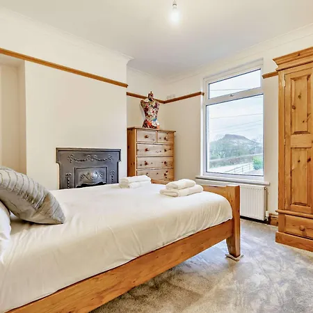 2 Bed In 88045 Tatil Evi